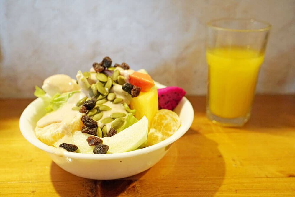 cafe elegance salad