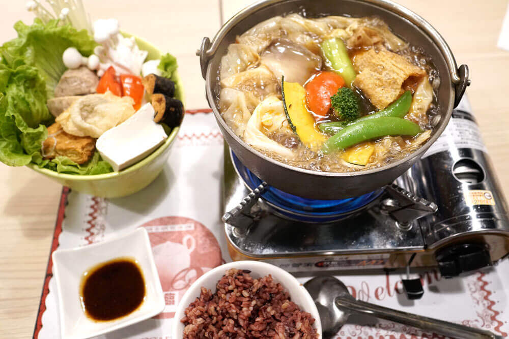 fozhiwei-lins-vegetarian-spicy-hotpot