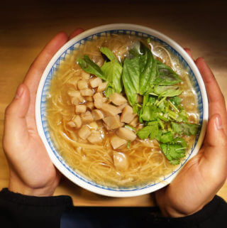papa-vegetarian-noodles