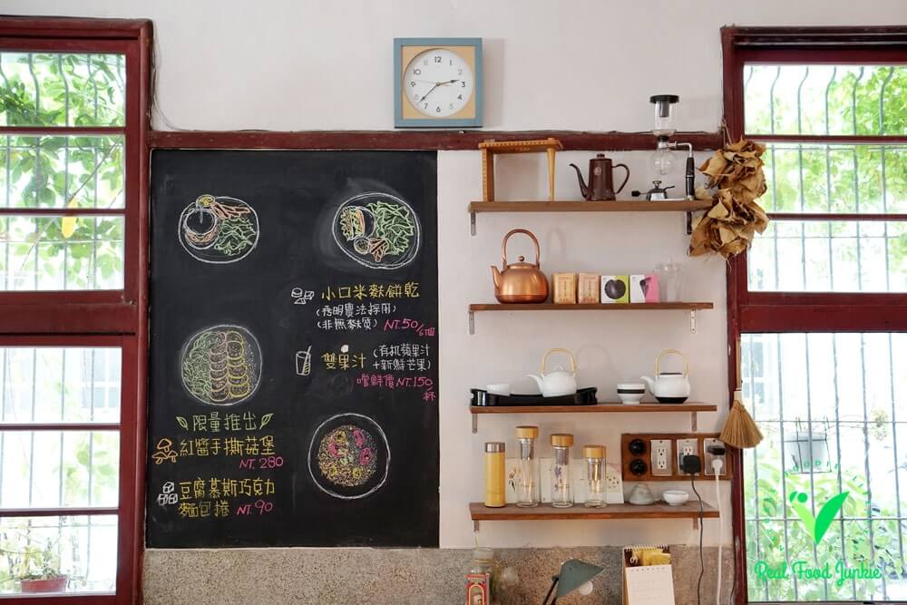 Mottainai Plant-Based Whole Food Cafe - inside 4